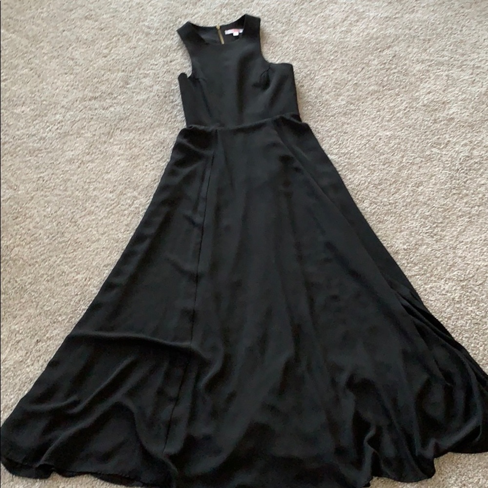 Naven black sleeveless gown